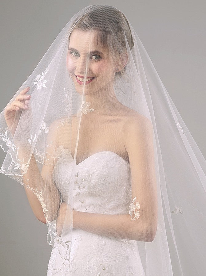 Two Tier Lace Appliques Edge Cathedral Veil Long Wedding Veils