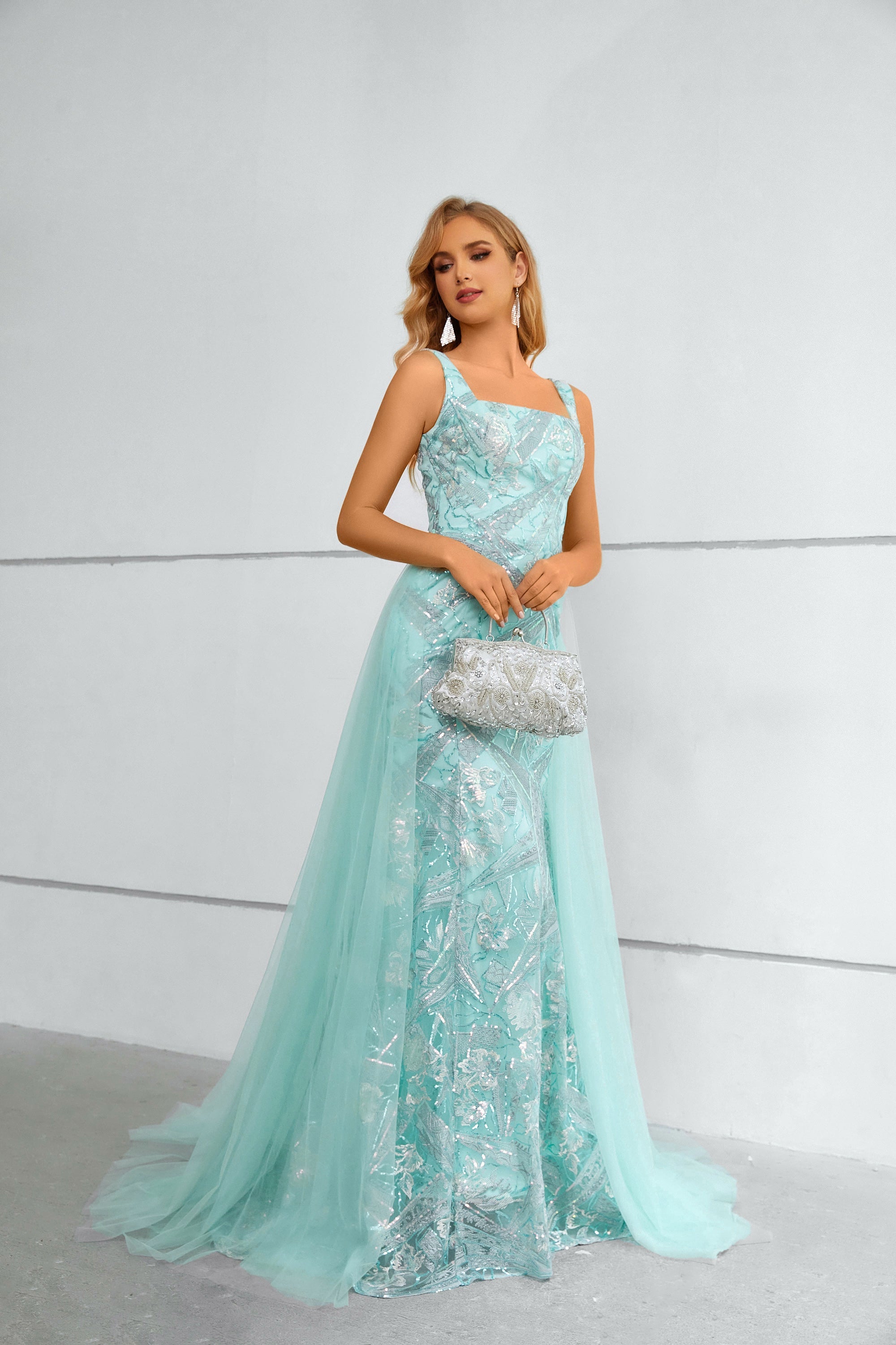 Unique Green Sleeveless Lace A Line Detachable Train Prom Dresses